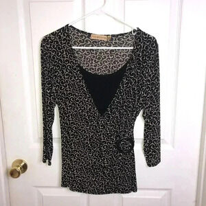 Notations pull over/black and beige sz sm-